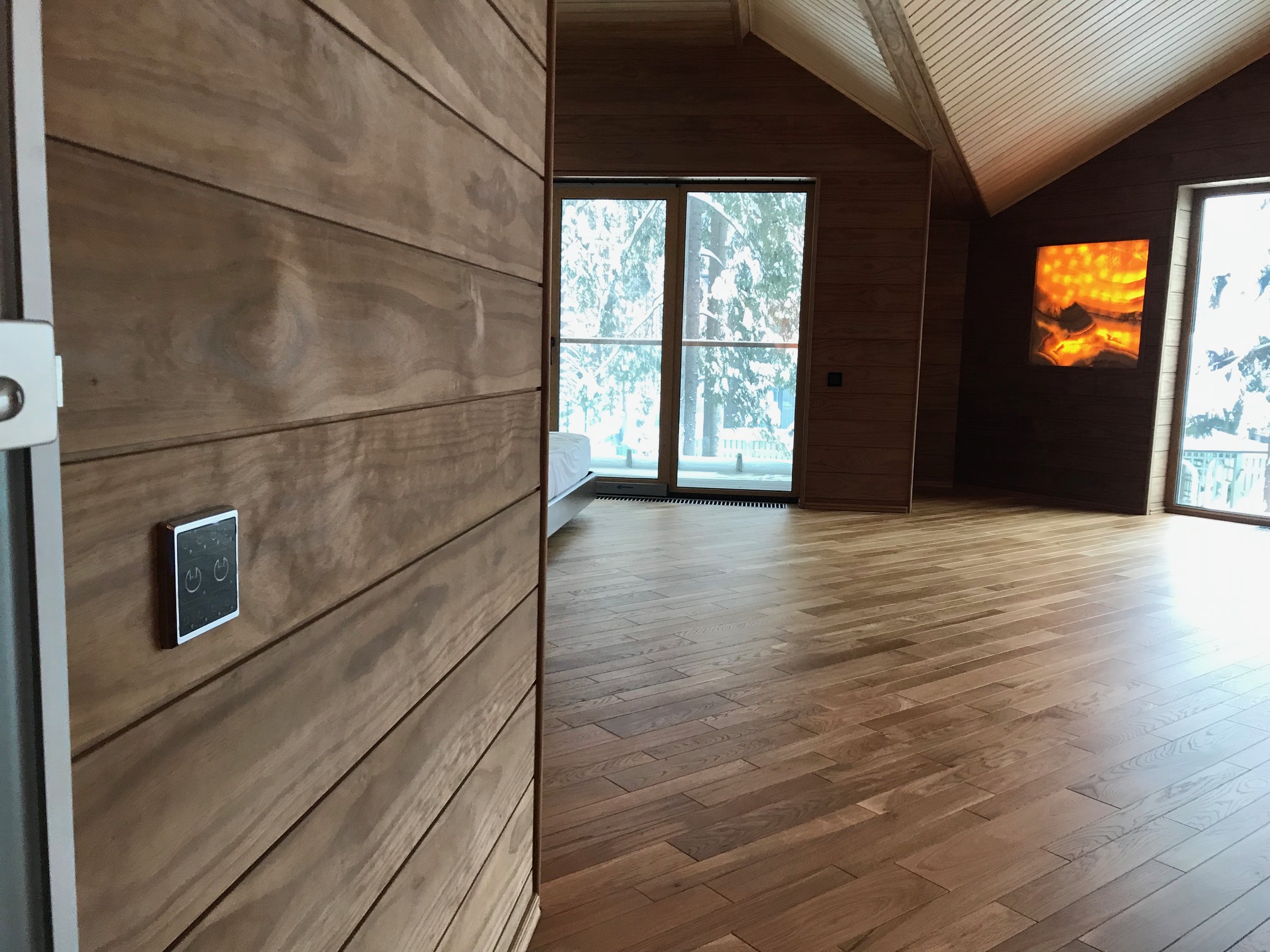 Подведение проводов к Умному выключателю методом открытого монтажа