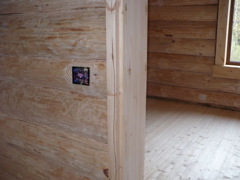 подключение Умного сенсорного выключателя света в деревянном доме